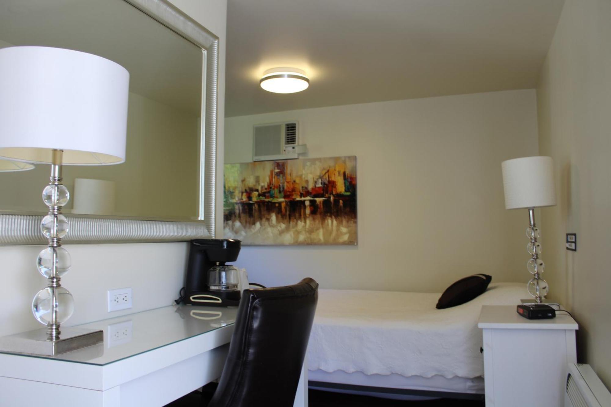 Le Marigot Hotel Vaudreuil-Dorion Ngoại thất bức ảnh